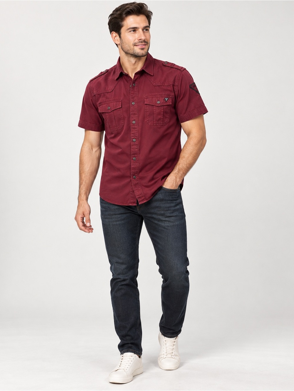 Vintage Guess Burgundy Short Sleeve Button-Up Shirt Men’s M